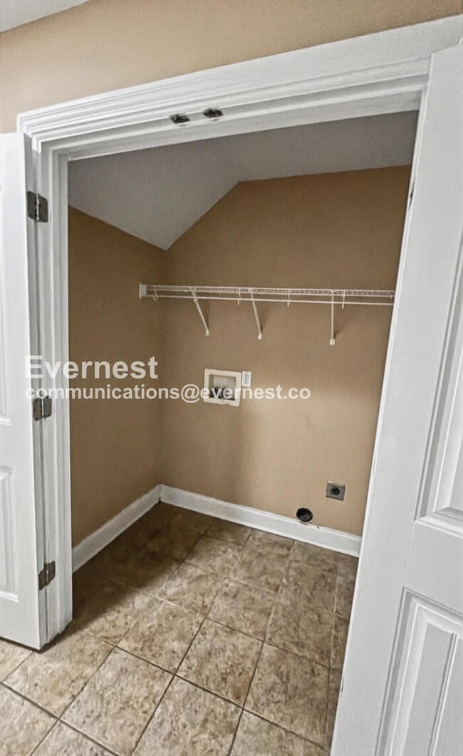 Building Photo - 144 Brown Estates Dr