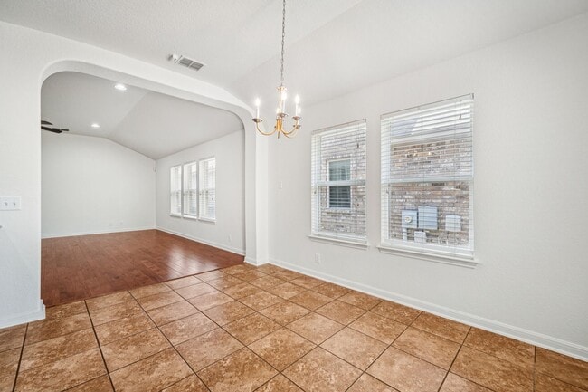 Building Photo - Alamo Ranch Gated Community