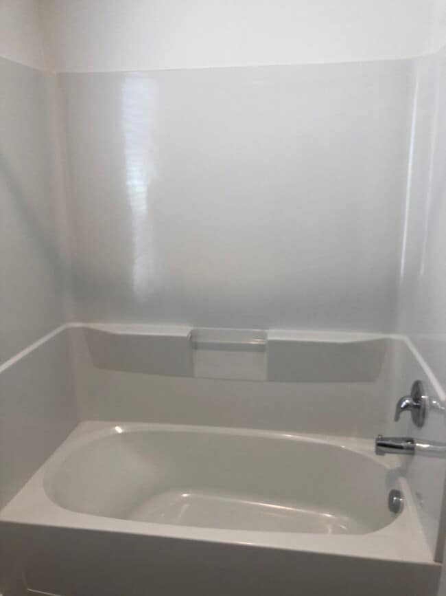 Building Photo - $2395.00 - NEW FLOORING UPSTAIRS - STAINLE...