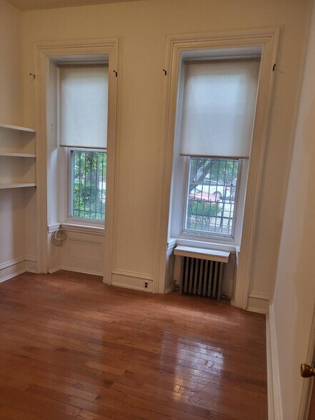 Building Photo - 4111 Pine St