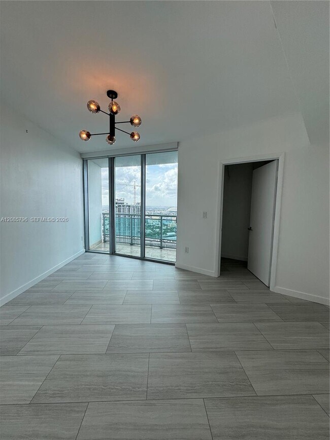Building Photo - 350 S Miami Ave