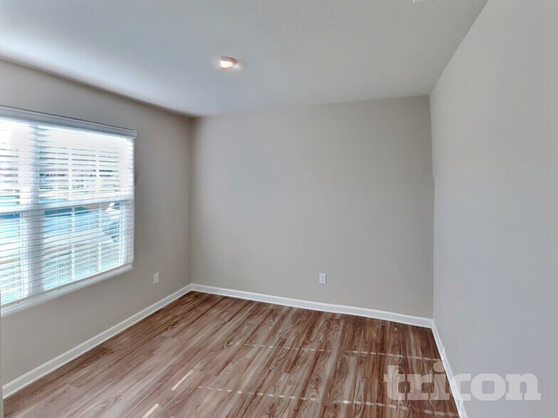Building Photo - 4605 Hazelburn Dr
