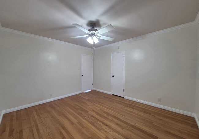 Building Photo - Charming One Bedroom, One Bath Unfurnished Apartment