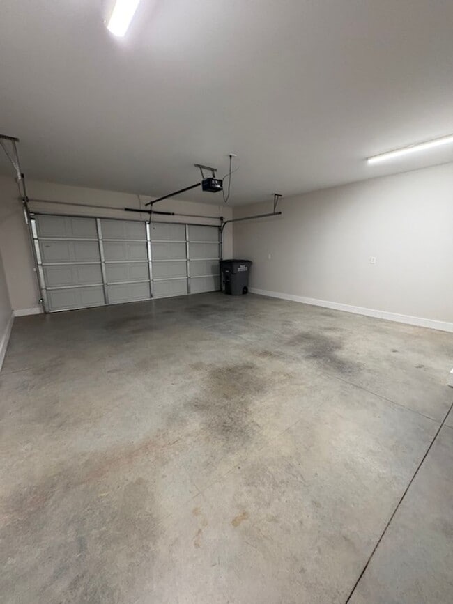 Building Photo - 1038 Patriot Landing Dr