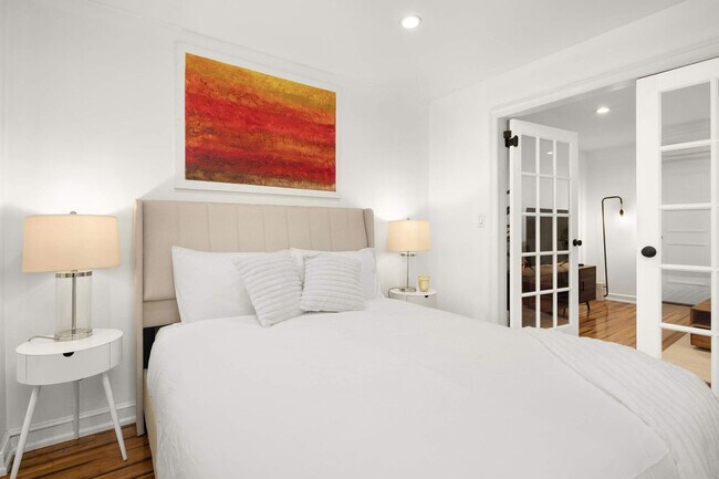 Building Photo - 49 W 16th St