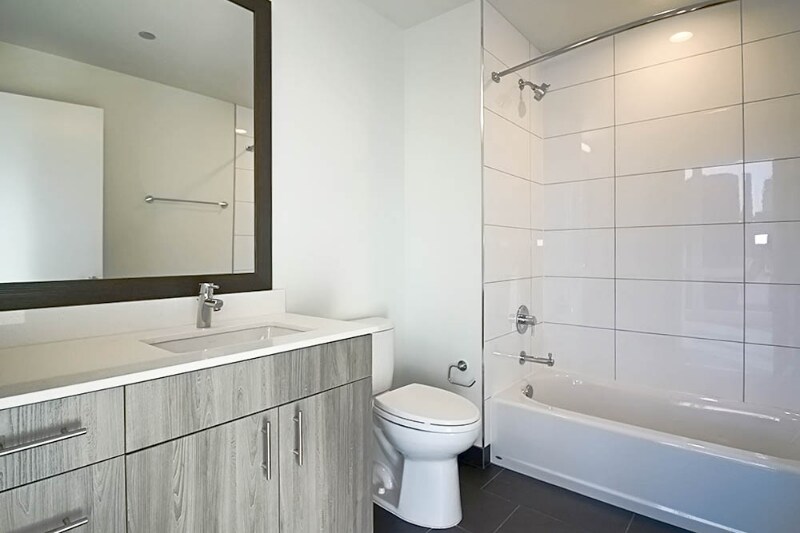 Building Photo - 485 North Park