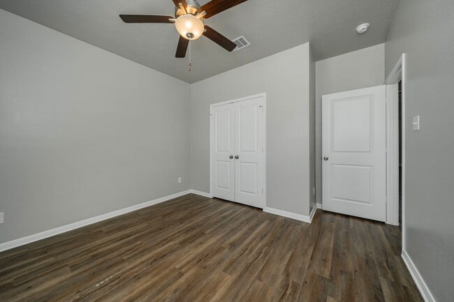 Building Photo - Where Style Meets Comfort: Elevate Your Living Experience