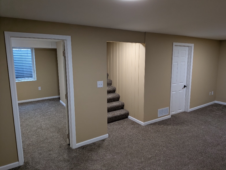 Building Photo - 732 9th St S