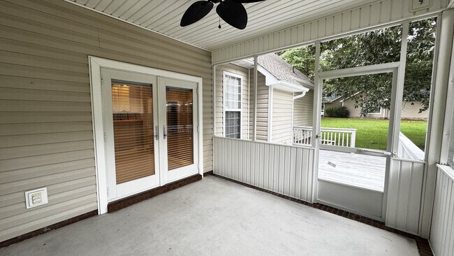 Building Photo - 441 Candlewood Dr