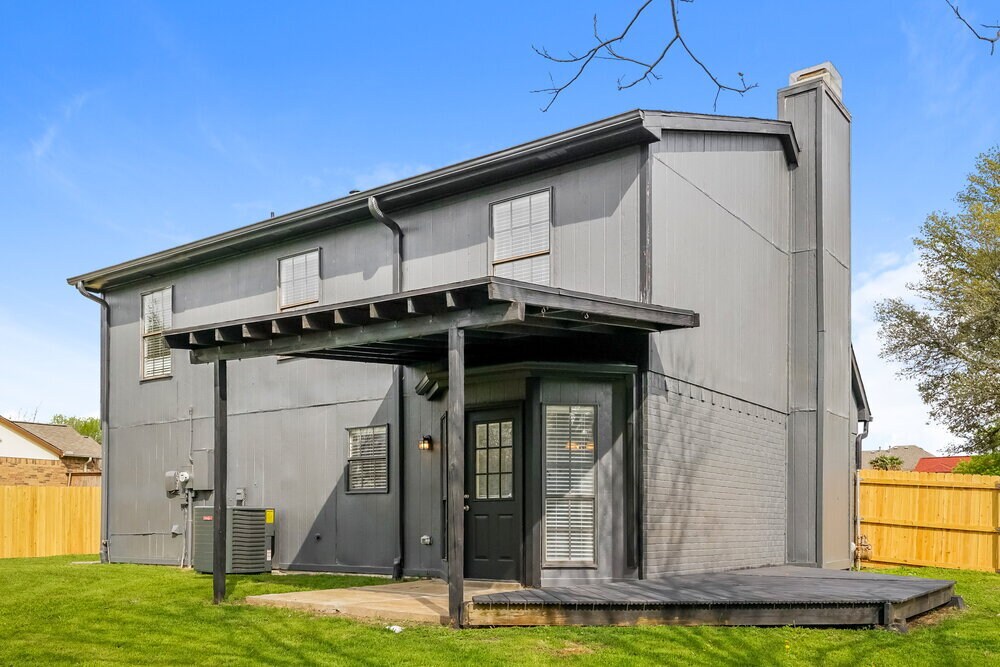 Building Photo - 232 Sunset Dr