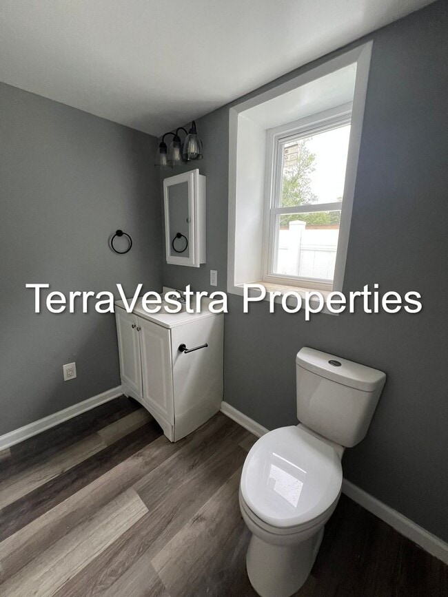 Building Photo - 3 Bed in Williamstown! Eligible for $500 S...