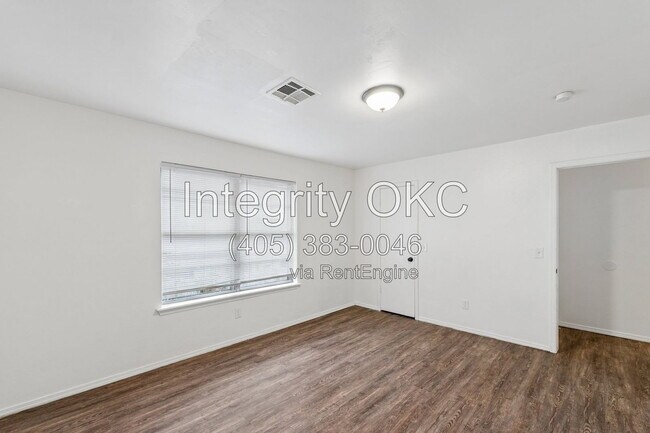 Building Photo - 8514 Candlewood Dr