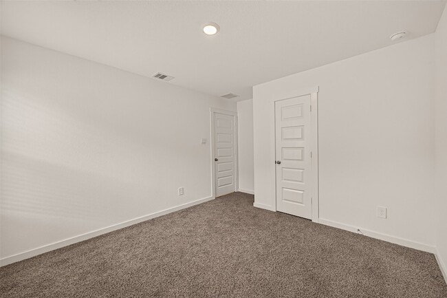 Building Photo - 3827 Pierce Pl Ln