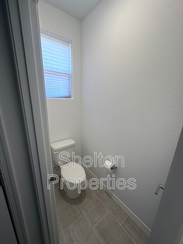 Building Photo - 14360 W Alameda Dr