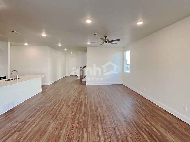 Building Photo - 2612 W 3400 S