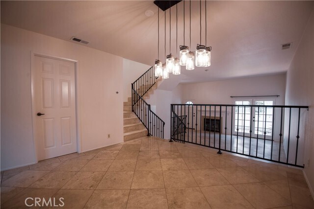 Building Photo - 121 S Juanita Ave