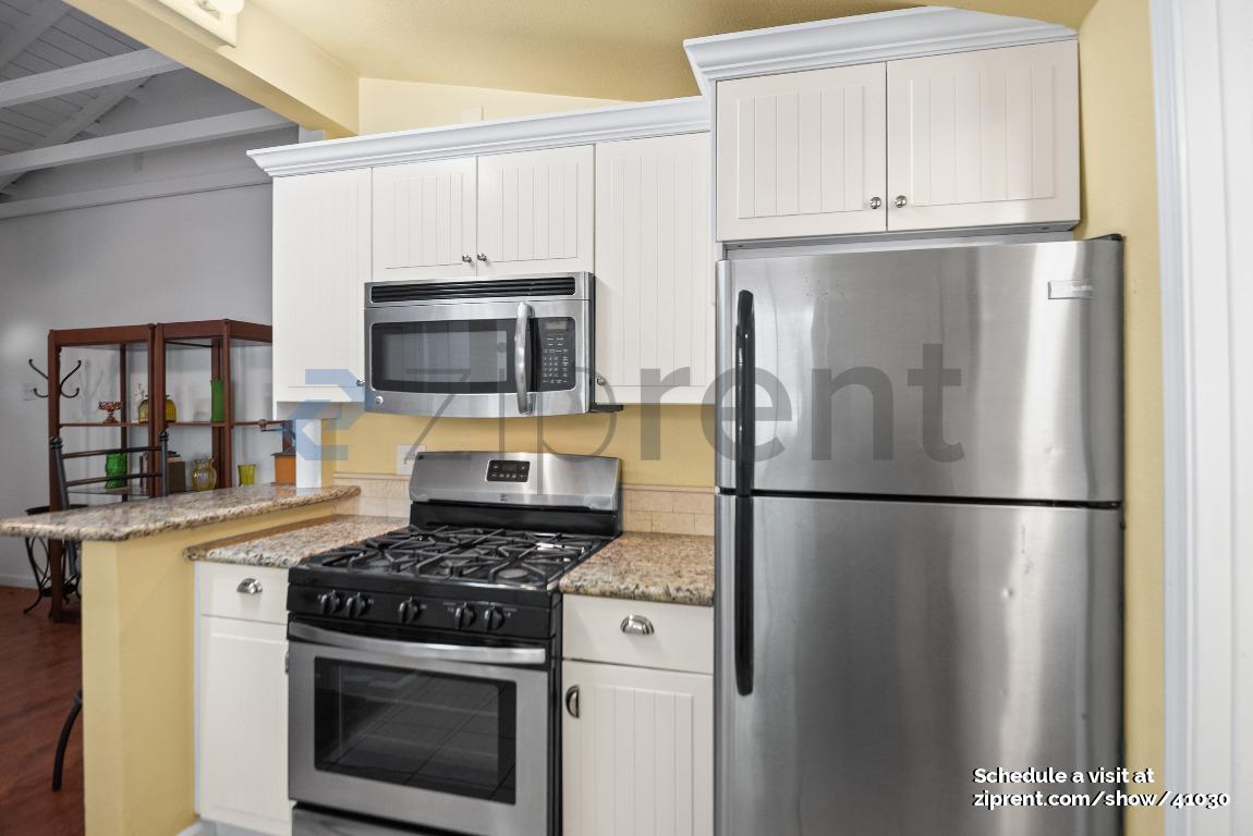 Building Photo - 20830 Panorama Dr