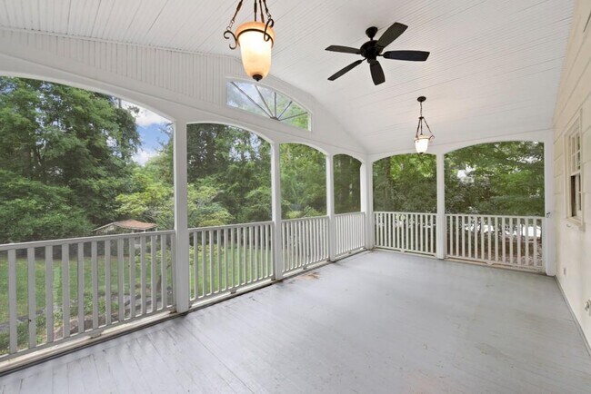 Building Photo - 3156 E Wood Valley Rd NW