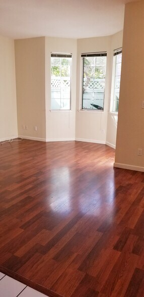 Building Photo - 1520 Adeline St