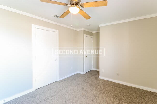 Building Photo - 406 Lone Star Park Ln