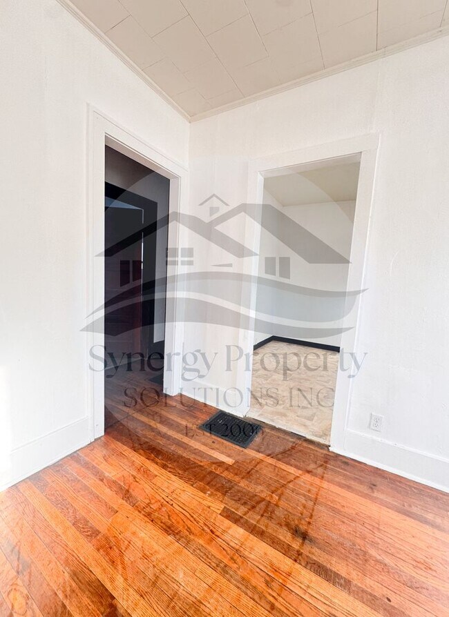 Building Photo - Ranch Home DEPOSIT SPECIAL - $295.00