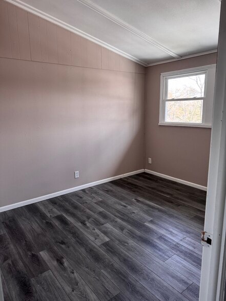 Two decent size bedrooms - 4152 Satuit Ln