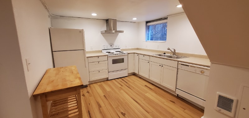 Building Photo - 4703 Fremont Ave N