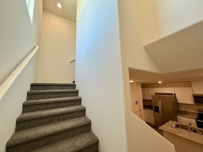 Building Photo - BRAND NEW 3 BED 2.5 BATH 2 CAR GARAGE TOWN...
