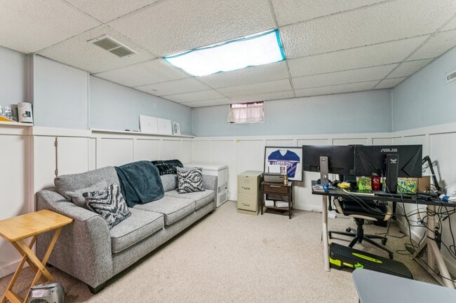 Building Photo - 15523 W 83rd Terrace