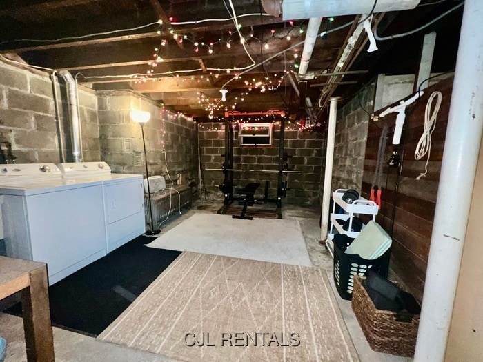 Building Photo - 33 Evans St