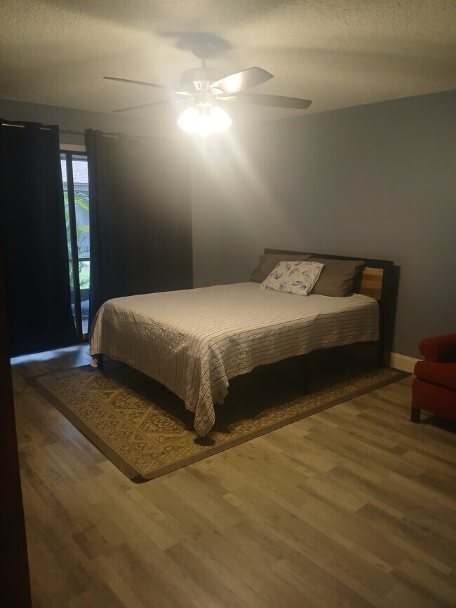 Building Photo - 2331 Sun Valley Cir