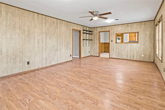 Building Photo - 401 Gates Rd