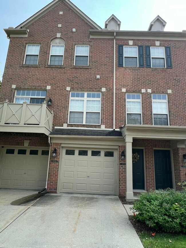 Building Photo - 39792 Rockcrest Cir