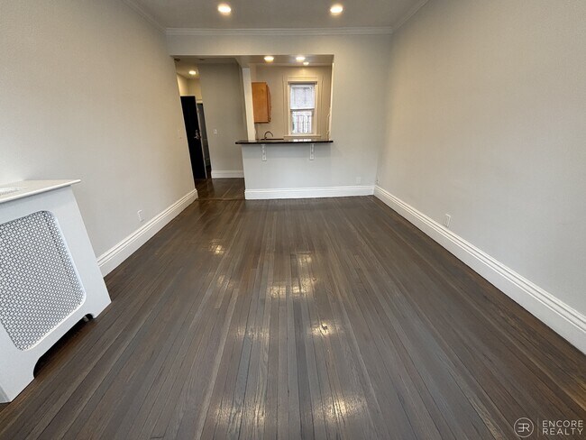 Building Photo - 120 Peterborough St