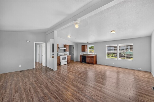 Building Photo - 1341 Flying L Ln