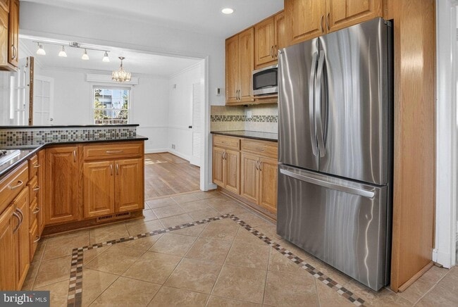 Building Photo - 5405 Ridgefield Rd