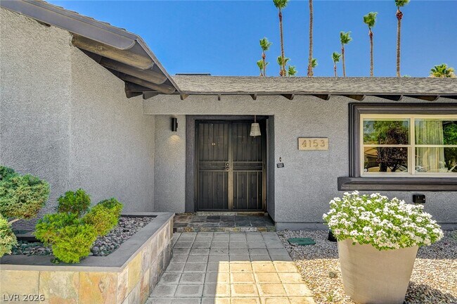 Building Photo - 4153 Woodcrest Rd