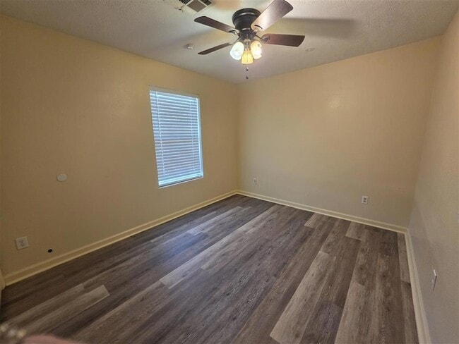 Building Photo - 3329 Western Meadows Dr