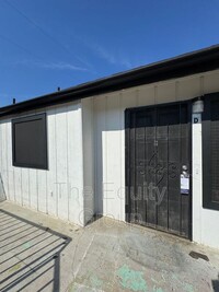 Building Photo - 415 N West St
