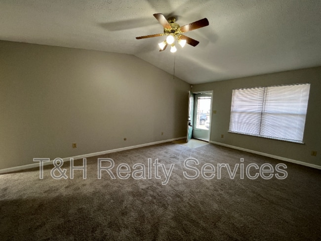 Building Photo - 5155 Brouse Ct
