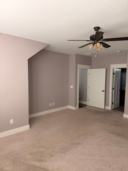 Building Photo - 414 Acklen Park Dr