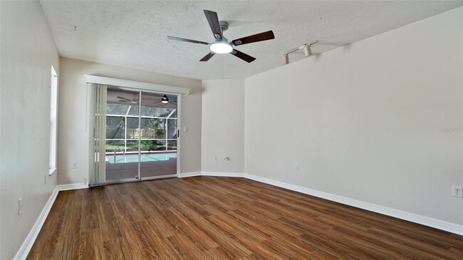 Building Photo - 407 68th Ave Dr W