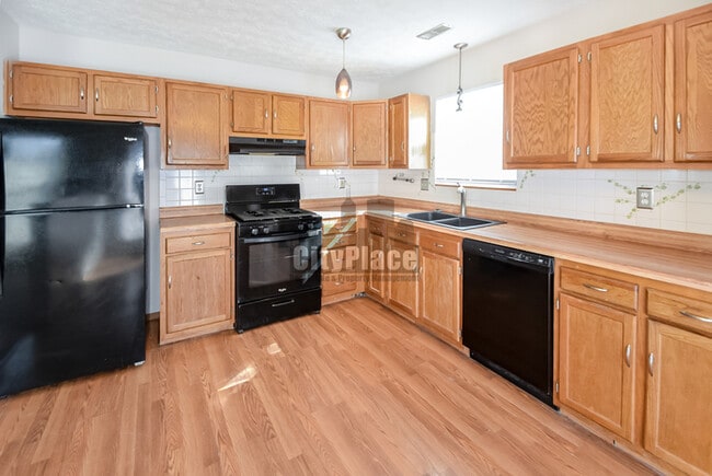 Building Photo - 3126 River Birch Dr