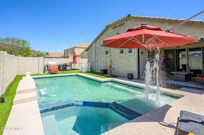 Building Photo - 6608 W Saguaro Park Ln