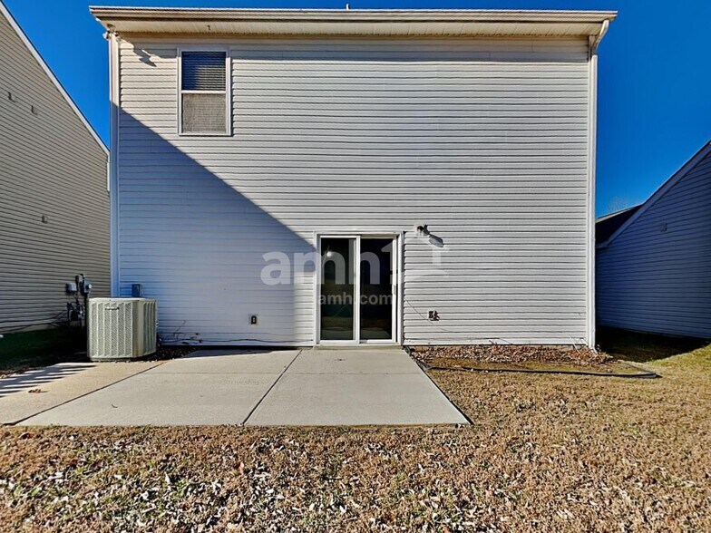 Building Photo - 8312 Ainsworth St