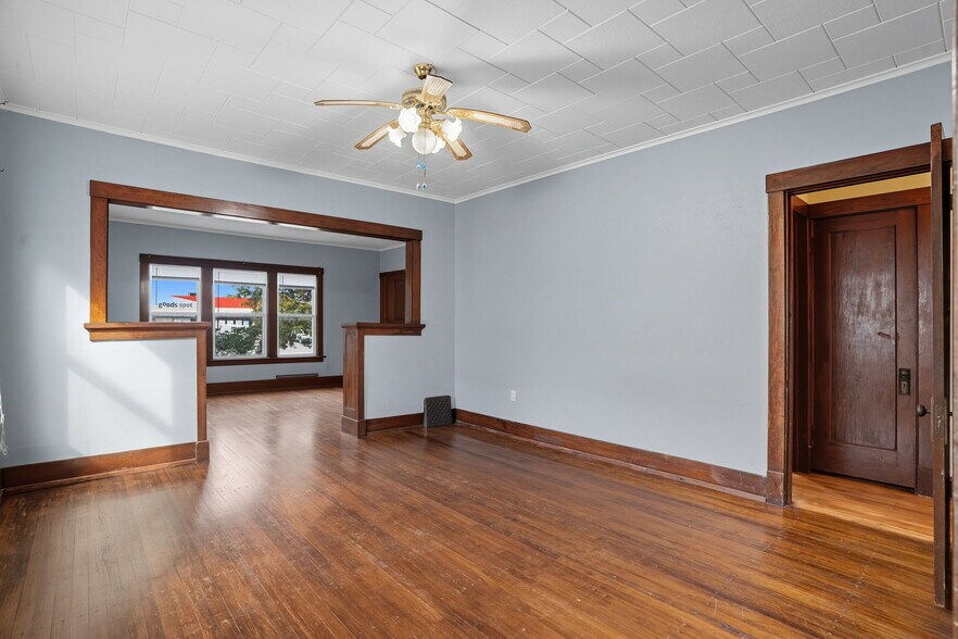 Building Photo - 1719 N Marquette St