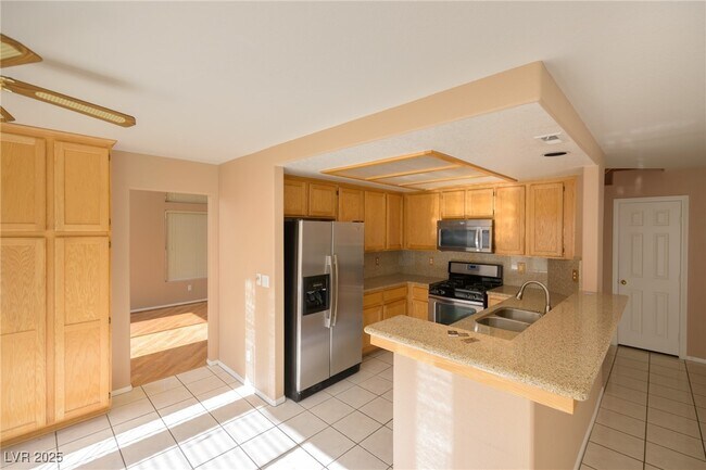 Building Photo - 1757 Beechnut Ave