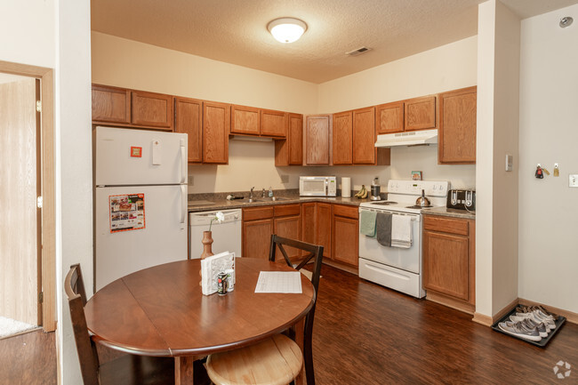 2BR, 2BA - 900 SF - Kitchen - 210 Gray - Sunset View