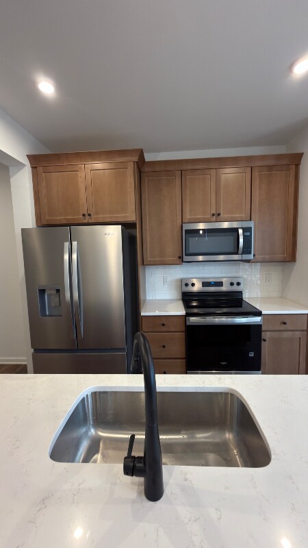 Building Photo - 624 Tracy Wy