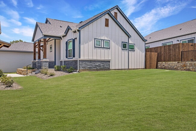 Building Photo - 5609 Wild Acrs